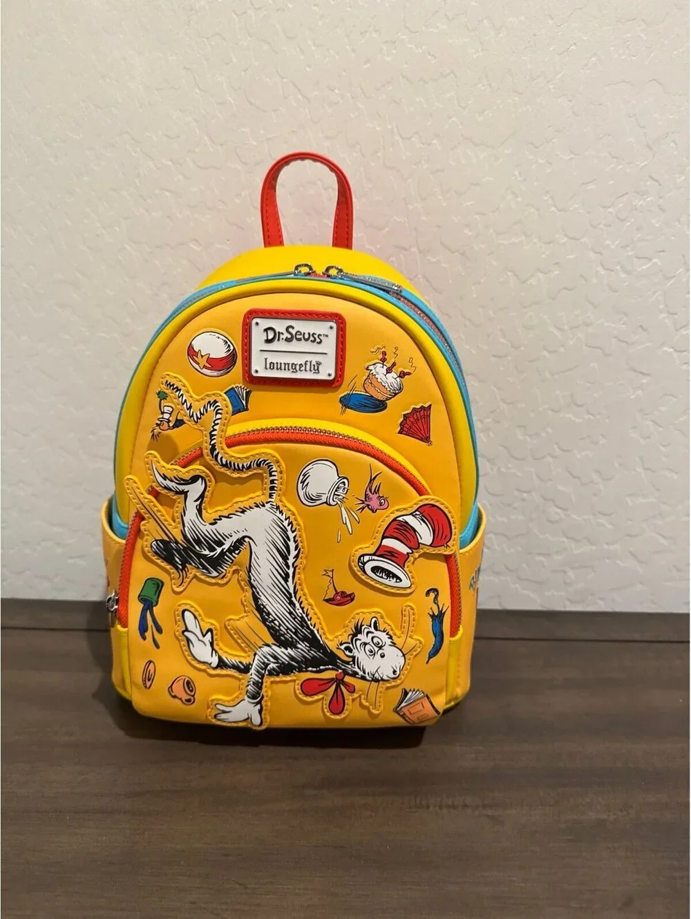 Loungefly Dr. Seuss The Cat In The Hat Falling Icons Mini Backpack NWT